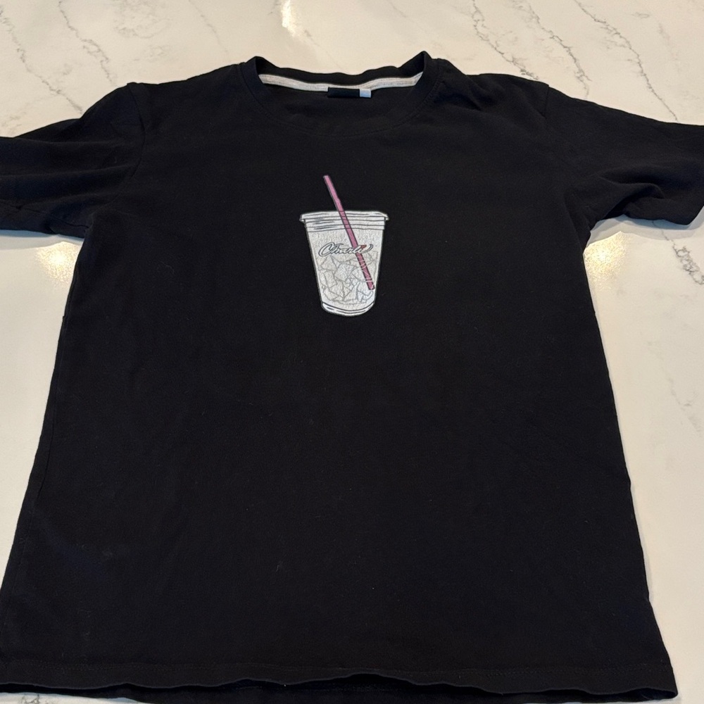 Charli D’amelio Black T-Shirt with Drink Graphic - Picture 2 of 4
